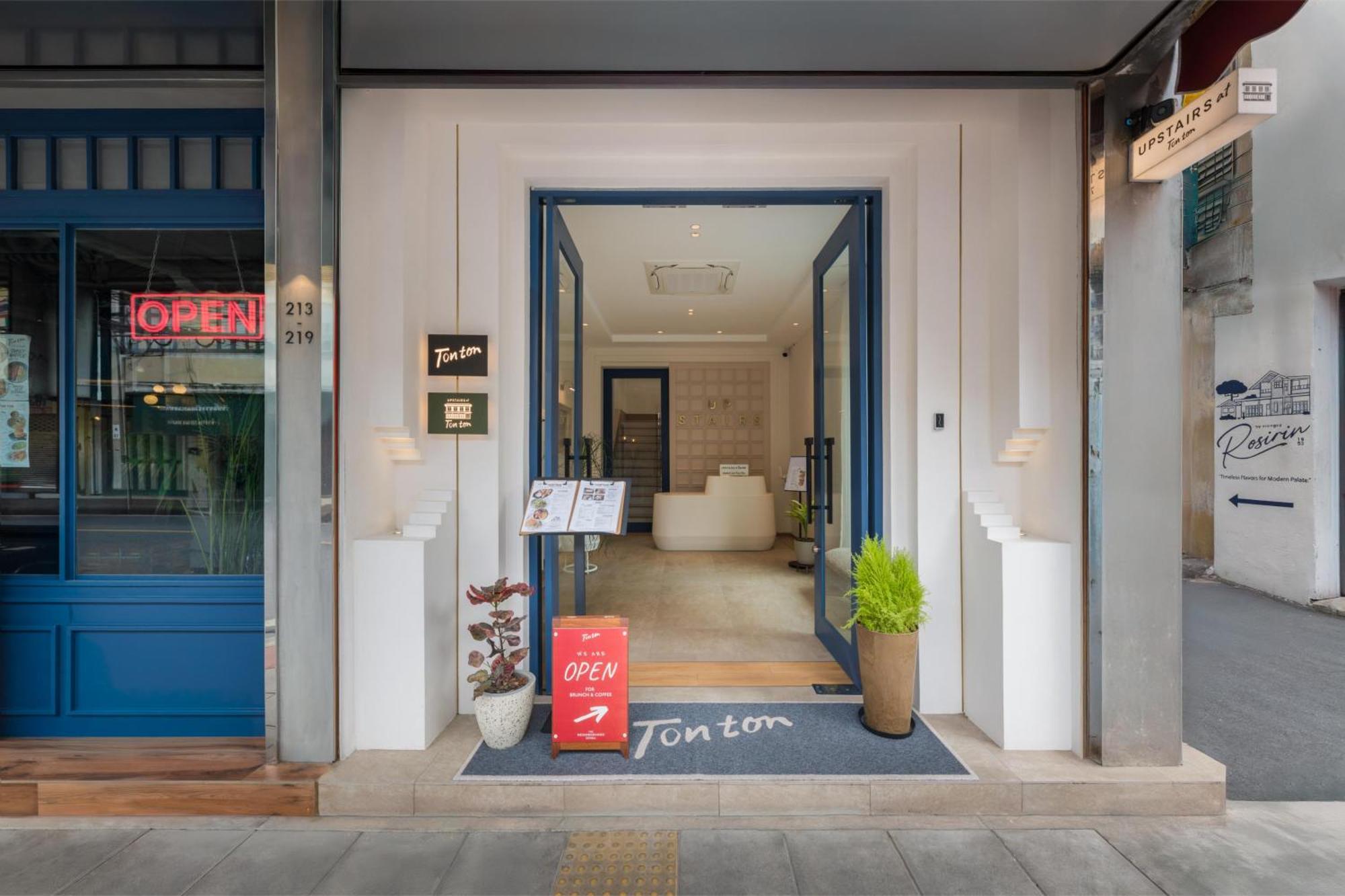 Upstairs At Ton Ton Ξενοδοχείο Μπανγκόκ Εξωτερικό φωτογραφία
